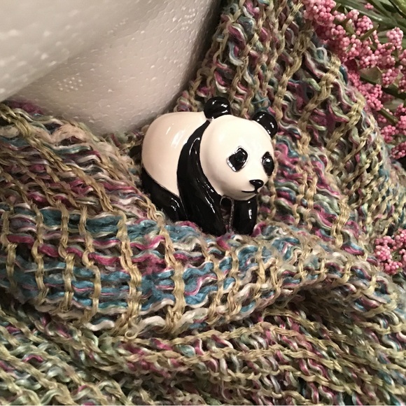 Panda Brooch             ♦️[2/$34.00]♦️ - Picture 4 of 4